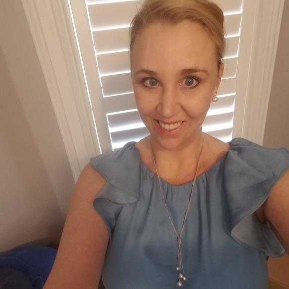 Meet your Posher, Sara - Picture 2 of 15